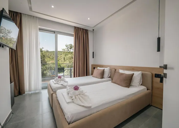 Sun George 3* Himarë