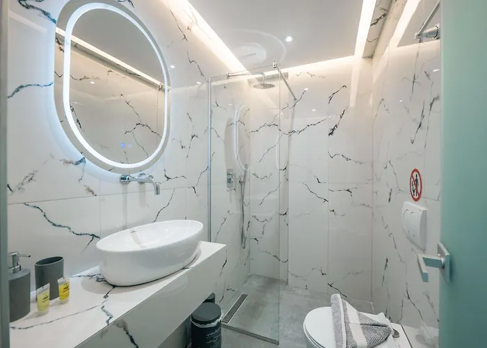 Sun George Couette-café 3*