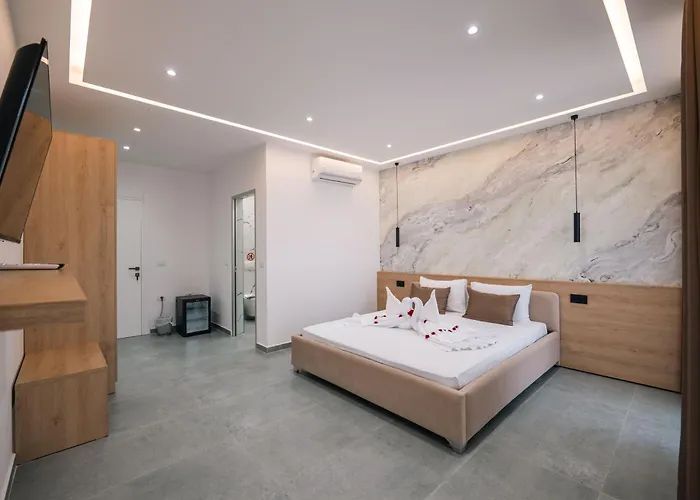 Sun George Couette-café Himarë