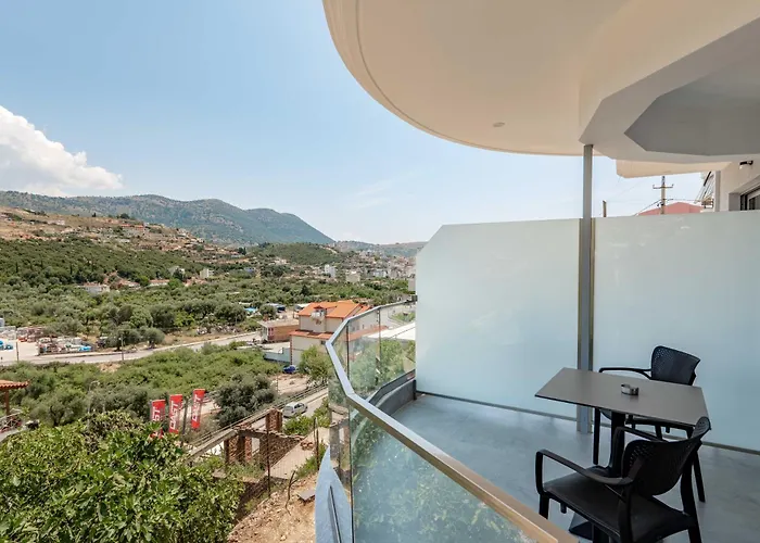 Sun George Couette-café 3*