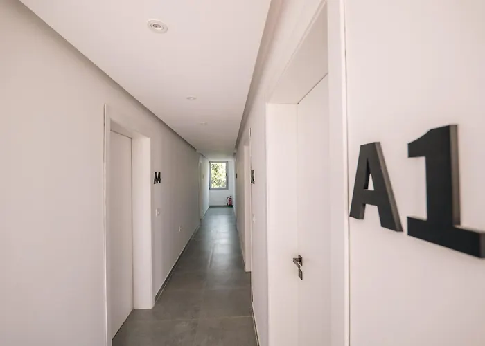 Sun George Couette-café Himarë