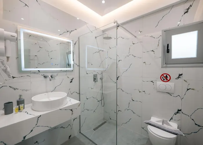 Couette-café Sun George Himarë